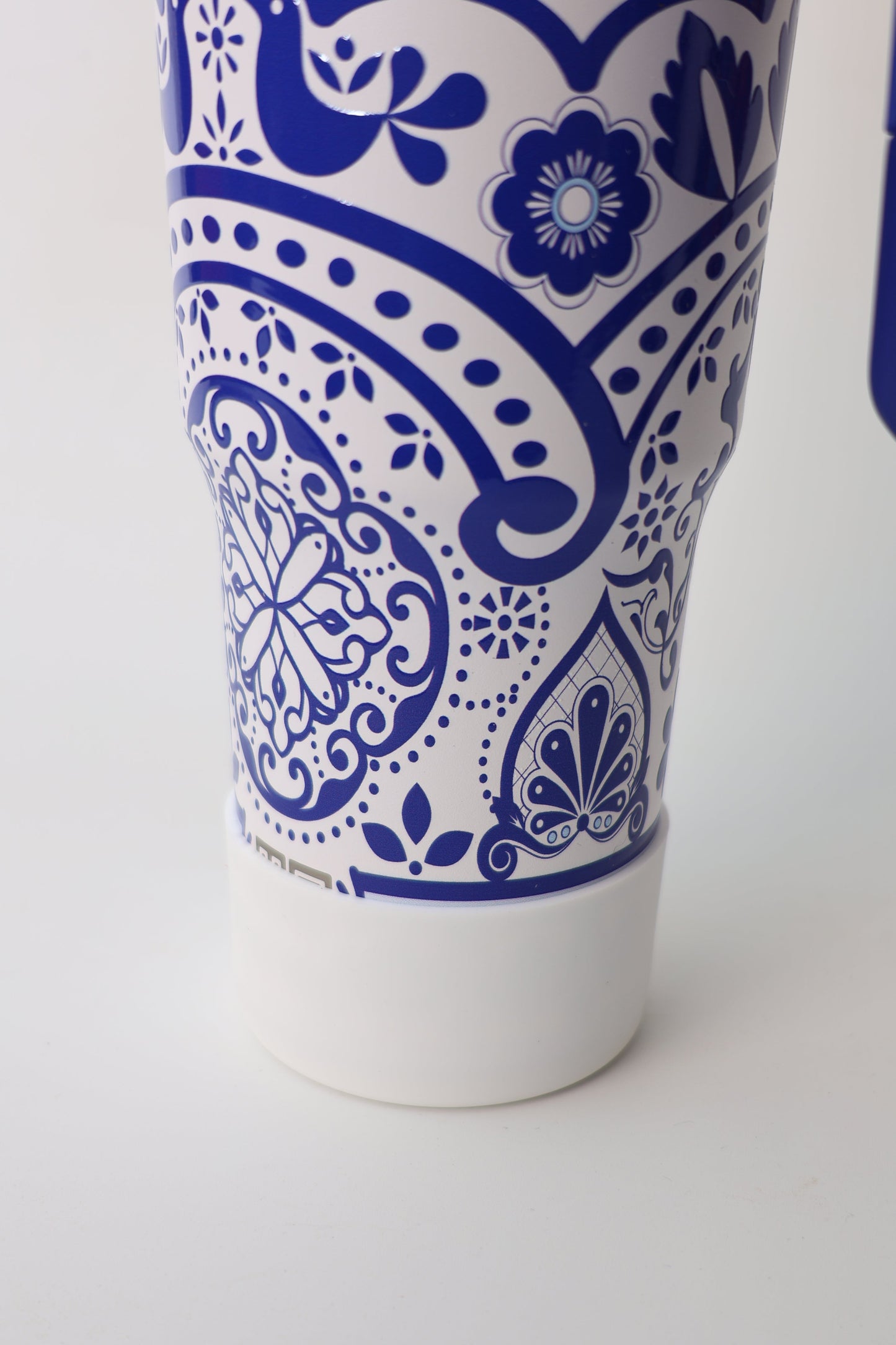 White 40oz Silicon Cover